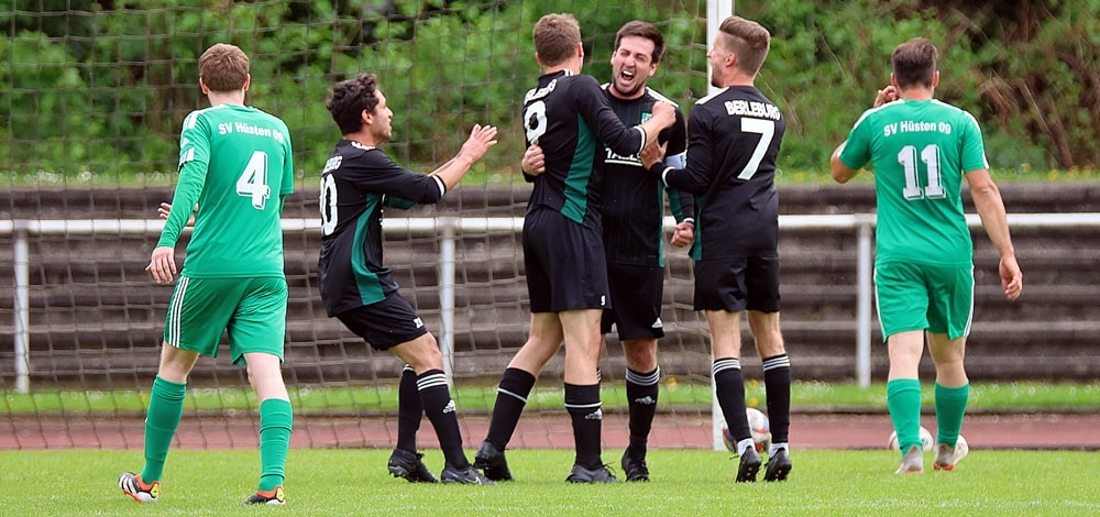 Hüstener Not-Elf holt in Bad Berleburg ein 0:2 auf und verliert doch