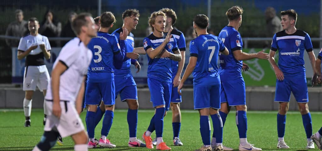 Favoriten ziehen souverän ins Viertelfinale des HSK-Kreispokals ein