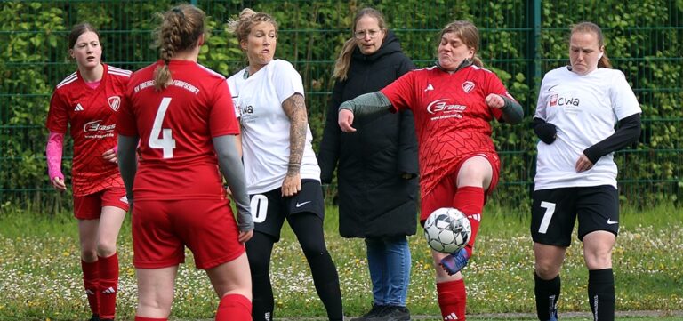 Galerie: FC BW Gierskämpen - SV Oberschledorn/Grafschaft 6:0